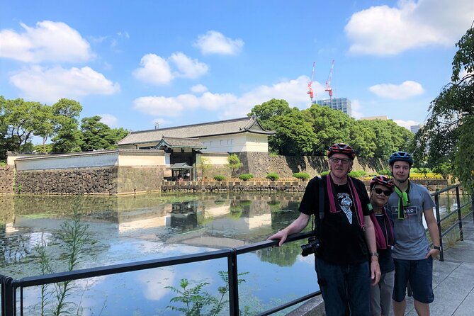 3h Tokyo E-Bike Tour: Hidden Gems, and Local Life with guide - Ginza Backstreets and Tsukiji Outer Market: Everyday Food Tokyo