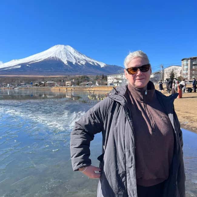 From Tokyo: Mt Fuji Private Day Tour In Luxury Land Cruiser - Kitaguchi-hongu Fuji Sengen Shrine: when the day slows down on purpose