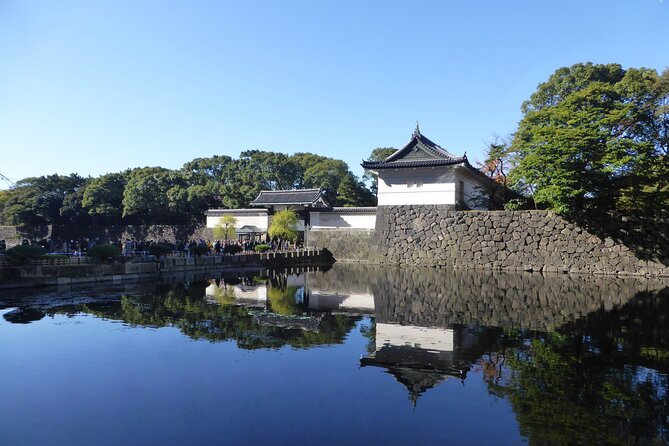 Imperial Palace East Garden and Edo Castle Walking Tour in Tokyo - Key highlights you’ll care about
