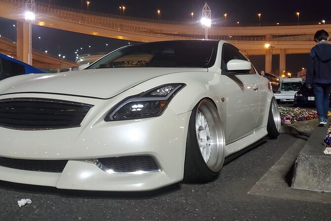Luxury van Ride to famous car meet up spot Daikoku - Price and value: what $72.67 really buys you