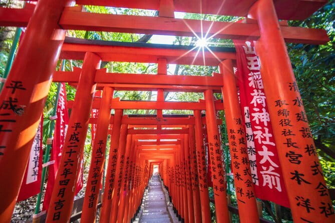 Mount Fuji Full Day Sightseeing Tour from Tokyo - The Lawson Fujikawaguchiko photo stop: yes, it’s exactly as fun as it sounds