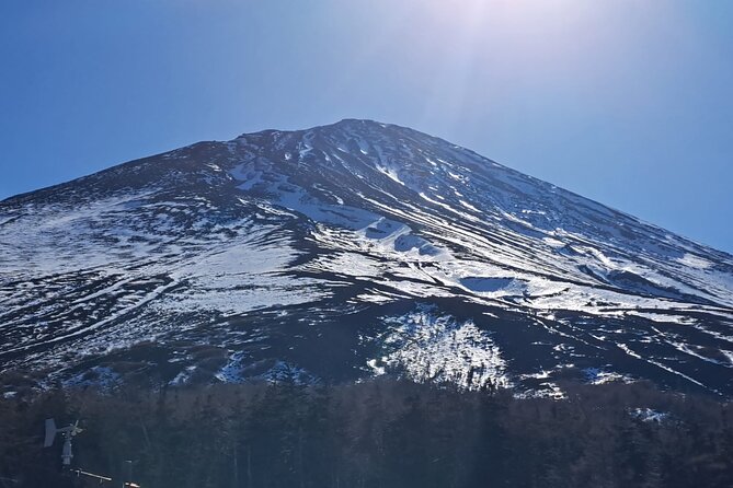 Mount Fuji (Mt. fuji) private tour by car with pickup from Tokyo - Stop 2: Oshino Hakkai ponds and that clear Fuji water