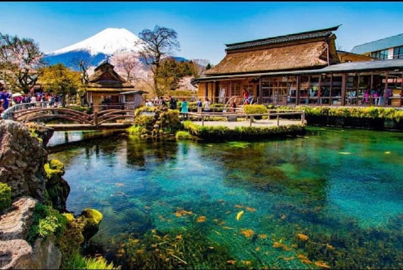 Mt Fuji Top 5 Spots Day Tour: Arakurayama Park,Oshino Hakkai - Hikawa Clock Shop: a quieter Fuji view at the end of the street
