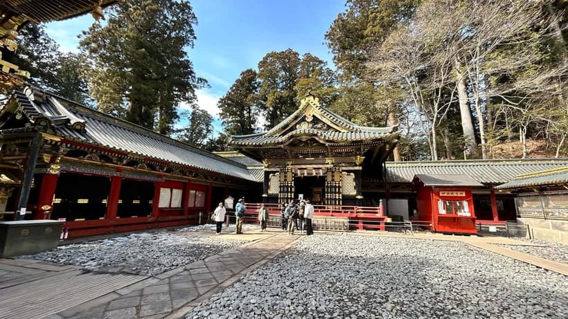 Nikko: Kegon Falls, Lake Chuzenji & Toshogu Temple - The long coach ride and the bilingual guides: how to make 11 hours feel smoother