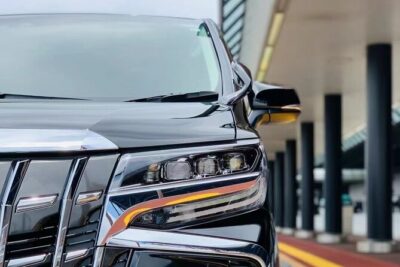 Private Haneda Airport (HND) to Central Tokyo City Transfer - Meeting Your Driver at Haneda: Welcome Board and Flight Tracking
