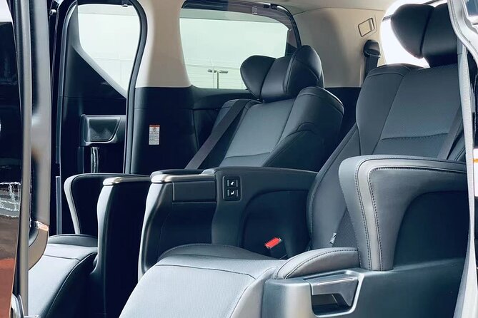 Private Haneda Airport (HND) to Central Tokyo City Transfer - Vehicles and Group Size: Sedan to Van Up to 9 People