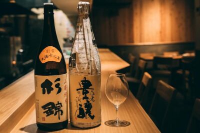Sake Tasting Masterclass in Shinjuku (8+ Varieties with a Pro) - Snacks and pairing: how to make sense of flavor (without a full meal)
