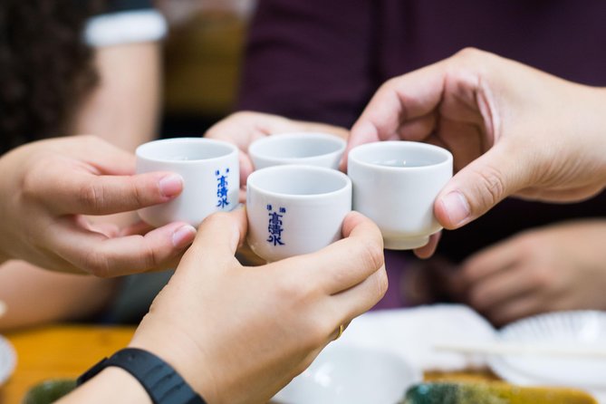 Sake Tasting Masterclass in Shinjuku (8+ Varieties with a Pro) - Should you book this sake masterclass in Shinjuku?