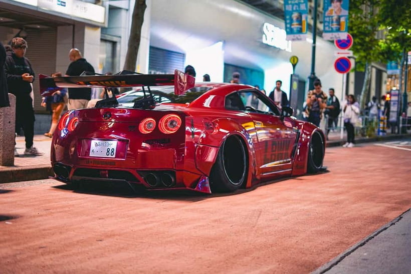 Shibuya City: Daikoku PA GT-R R35, R34, R33 or R32 Tour - A-PIT Super Autobacs: cars, parts, and a quick break