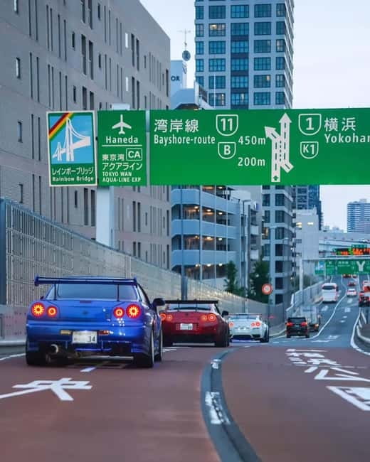 Shibuya City: Daikoku PA GT-R R35, R34, R33 or R32 Tour - Daikoku Parking Area: where the night gets electric
