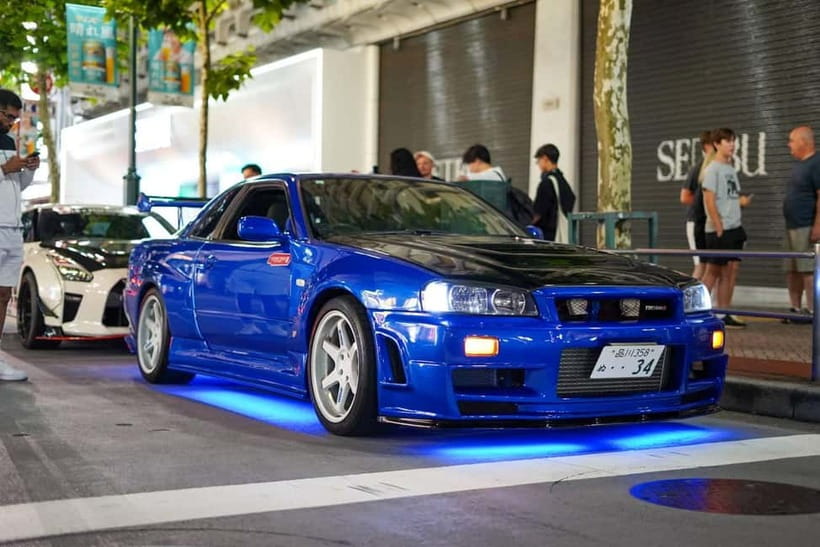 Shibuya City: Daikoku PA GT-R R35, R34, R33 or R32 Tour - The Wangan Expressway and Umihotaru stop: sounds and skyline