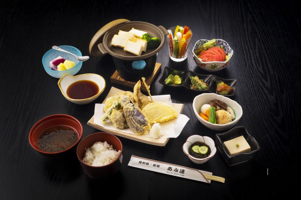 Sumida River: Japanese Traditional Yakatabune Dinner Cruise - Night Views on the Sumida River: Where the Scenery Hits