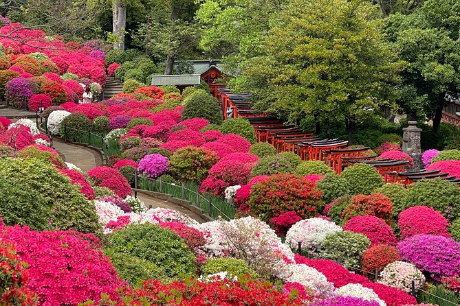 The Old Quarter of Tokyo - Yanaka Walking Tour - Tennoji Temple and the Yanaka Buddha (1690): religion with specifics