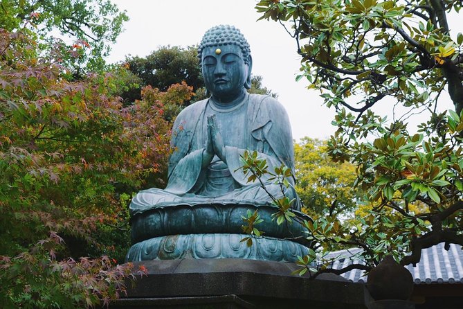 The Old Quarter of Tokyo - Yanaka Walking Tour - The 100-year-old cedar tree: a neighborhood symbol worth spotting