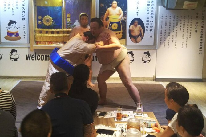 the SUMO show - Meeting at Yokozuna Tonkatsu and Getting Seating Sorted