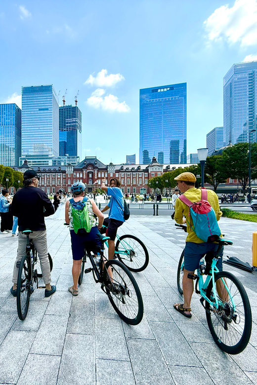 Tokyo: 3-Hour Bike or E-Bike City Highlights Tour - Aoyama St. Grace Cathedral and Cat Street: Style Meets Sacred Spaces
