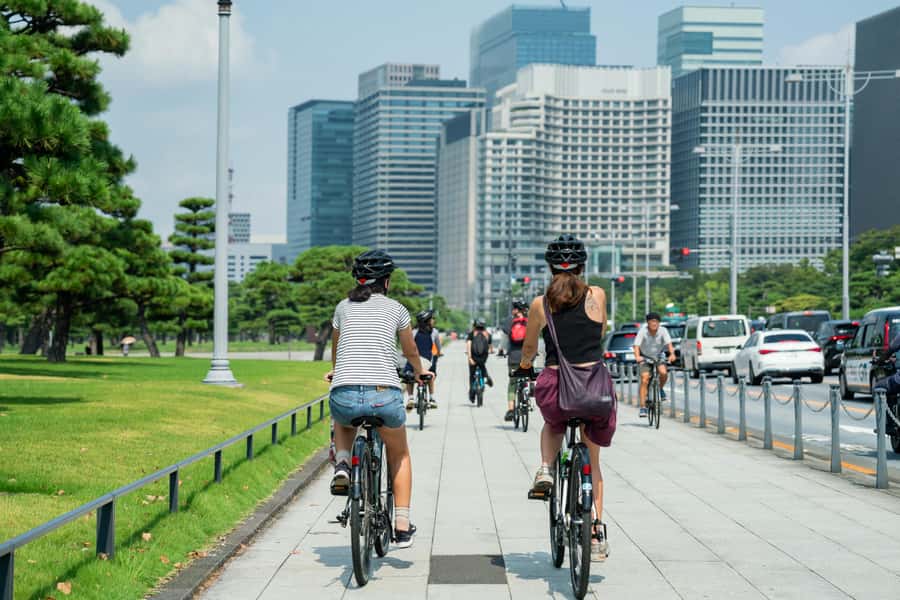 Tokyo: 3-hour Guided E-Bike Tour of the City's Hidden Gems - Snack Stops, Photo Moments, and Small Extras That Matter