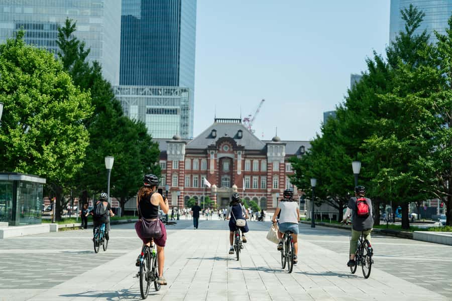 Tokyo: 3-hour Guided E-Bike Tour of the City's Hidden Gems - Riding Etiquette in Tokyo Traffic and Shared Footpaths