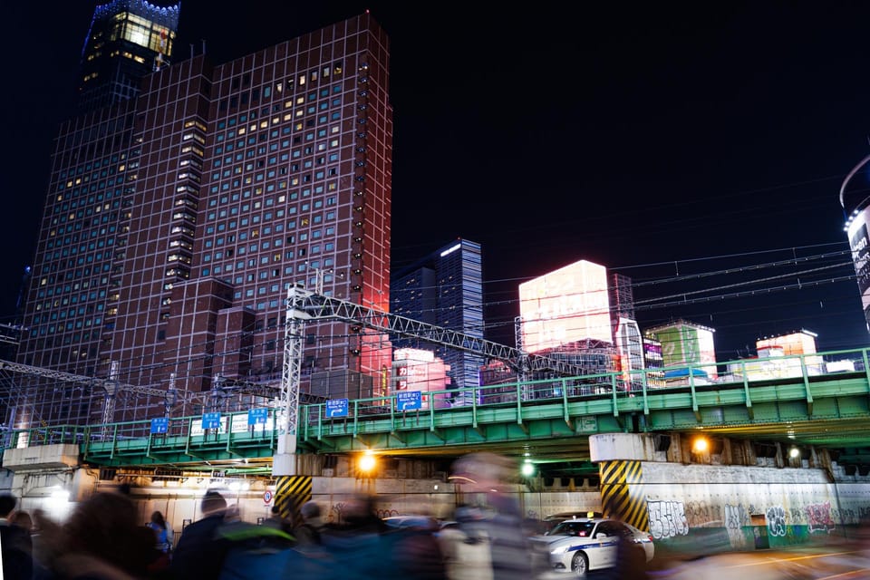 Tokyo: Dark Side of Tokyo Shinjuku Red Light Walking Tour - Kabukicho After Dark: The Neon Economy and the District’s Changing Face