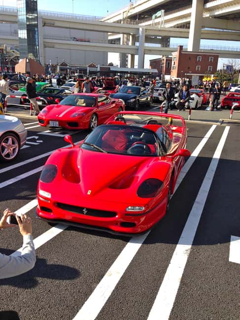 Tokyo: Go Daikoku PA Fast & Furious 3 Sports Car Meetup - Daikoku PA at night: the big reason people book