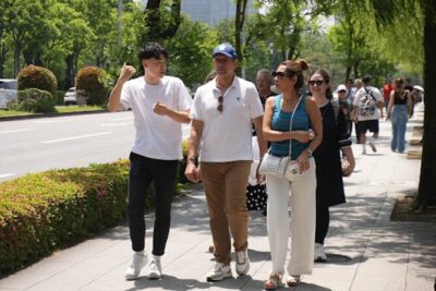 Tokyo: Imperial Palace and Shogun Historical Walking Tour - Stop 1: The East Gardens of the Imperial Palace and Edo Castle Ruin
