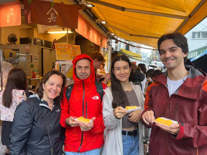 Tokyo: Imperial Palace and Shogun Walking Tour - What makes the guide matter