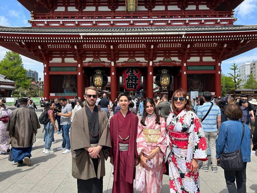 Tokyo: Imperial Palace and Shogun Walking Tour - Guardhouse stop: Hyakunin Bansho and what the site is really for