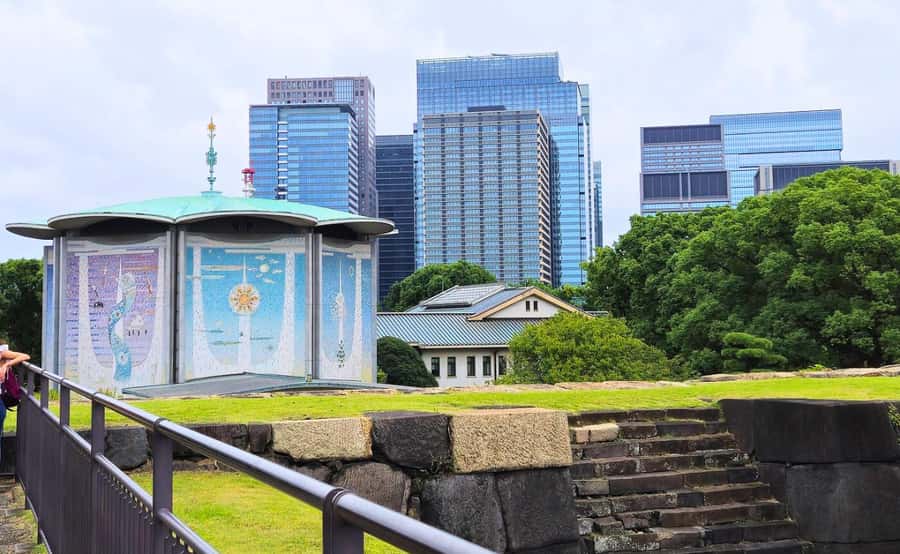 Tokyo: Imperial Palace Japanese History Walking Tour - Key highlights worth planning for