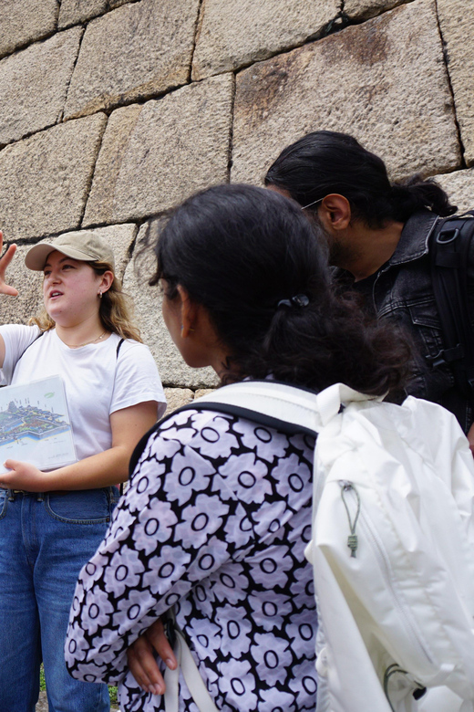 Tokyo: Imperial Palace Japanese History Walking Tour - The pace, shade breaks, and why guides like Mika and Lakki matter
