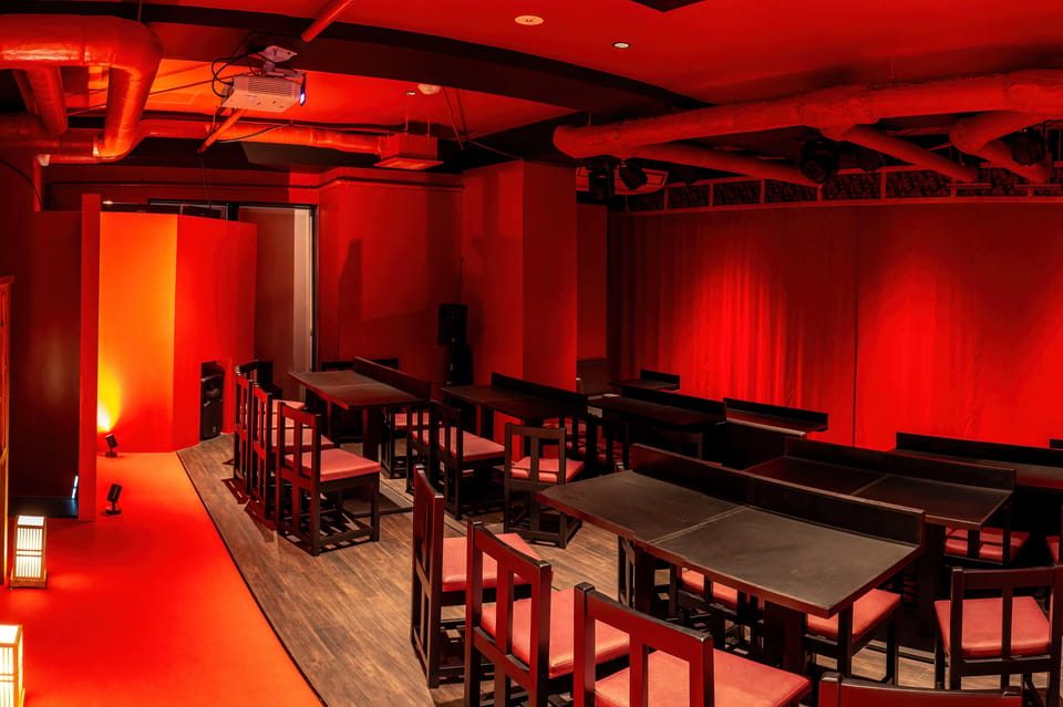 Tokyo: Japanese Dance Cabaret Theater Asakusa-Kaguwa Ticket - Food and drinks: what’s available without breaking the flow