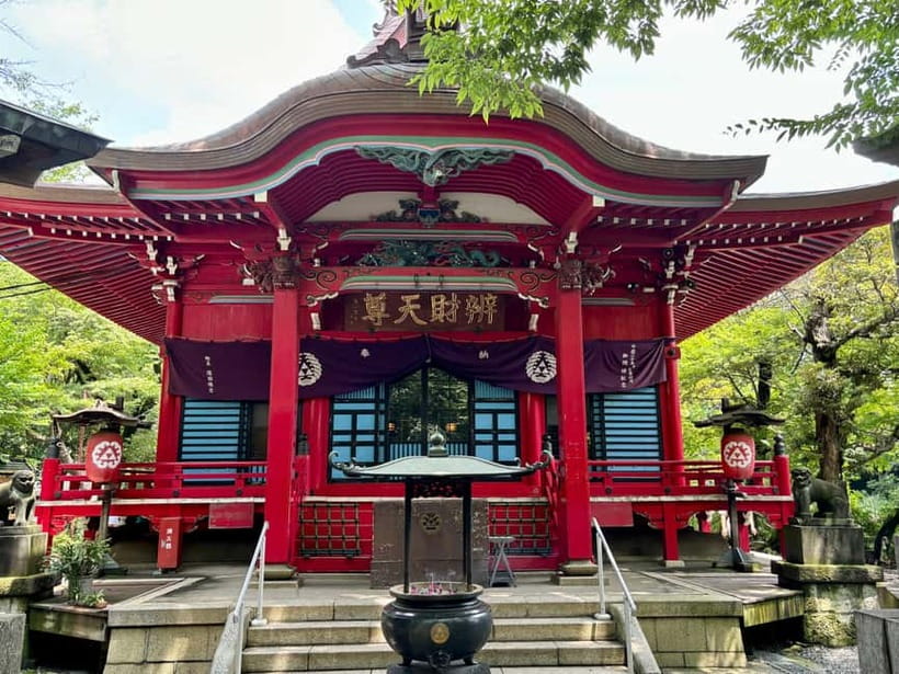 Tokyo: Kichijoji Walking Tour with Local Guide - Inokashira Park: Green Space Reset for Your Tokyo Brain