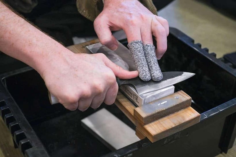 Tokyo: Knife Making Workshop (Sharpening, Engraving) - Tokyo Knife Making Workshop: Where it Fits in Your Japan Plan