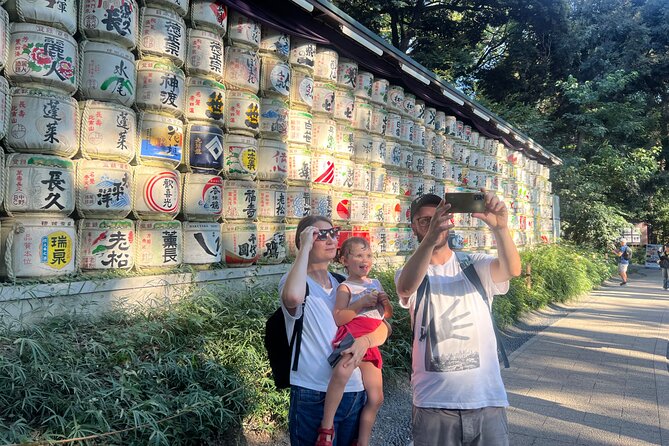 Tokyo: Meiji Shrine and Shinto Culture Walking Tour - Stop by stop: how the 2 hours typically feel