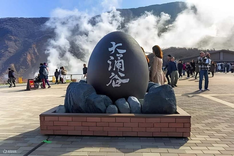 Tokyo: Mt. Fuji & Hakone Private Custom Tour English Driver - Mt. Kachi Kachi Ropeway and Lake Ashi: views from above and water-level calm