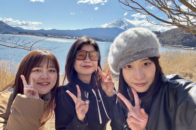 Tokyo: Mt.Fuji & Lake Kawaguchiko 1-Day Bus Tour w/Optional Lunch - Saiko Iyashi no Sato Nenba: thatched-roof village time at Lake Saiko