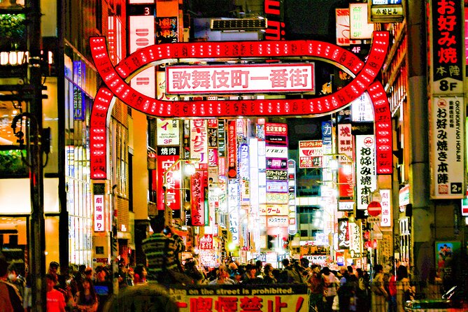 Tokyo Night Foodie Tour in Shinjuku - Seasonal Sushi, Wagyu Beef - Stop 2 near Omoide Yokocho: omakase-style choices and a short walk to eat