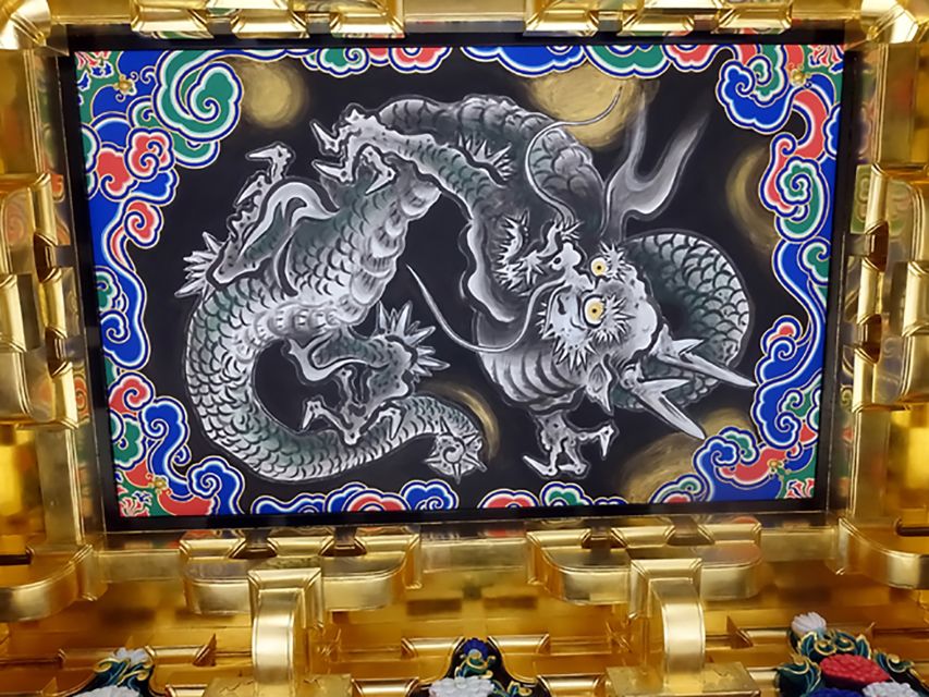 Tokyo: Nikko Toshogu Shrine and Kegon Waterfall Tour - Lake Chūzenji: scenic views, cold air, and time to shop
