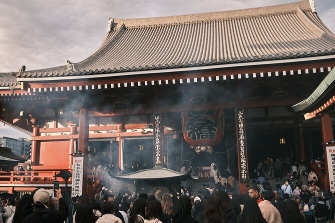 Tokyo: Private Walking Tour with a Local Guide - How a private Tokyo walking tour beats winging it
