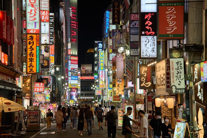Tokyo: Private Walking Tour with a Local Guide - Meiji Shrine and the calm break Tokyo needs