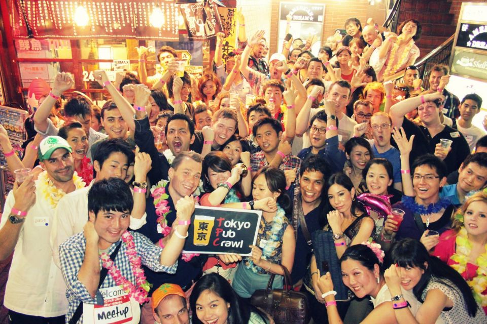 Tokyo: Pub Crawl and Bar Tour - Roppongi’s First Stop: Bar Propaganda and the Talk-First Start