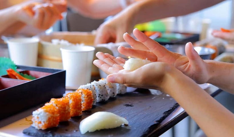 Tokyo: Roll and Authentic Sushi Making Class in Asakusa - Practical Tips to Get the Most From Your Session