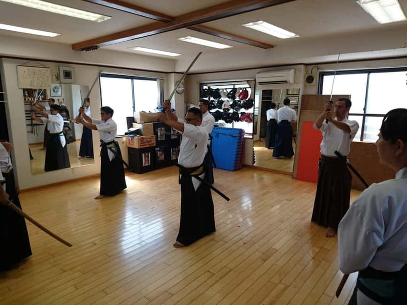 Tokyo: Samurai Sword & Archery Class from Samurai Descendant - Sword Etiquette and Safety: The Details That Keep It Legit