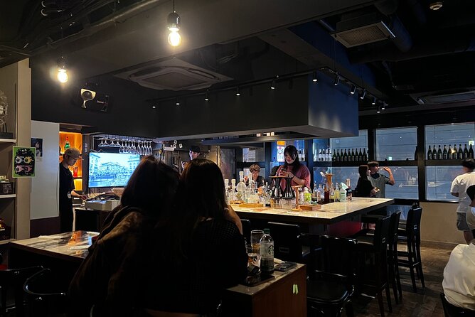 Tokyo: Shibuya Local Bar & Izakaya Crawl Tour - Stop 1: Shibuya Scramble Crossing Gets You Oriented Fast
