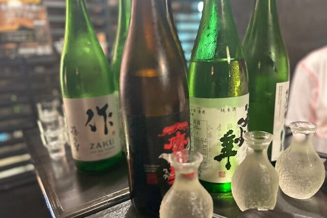 Tokyo Shinjuku Food & Backstreet Culture Tour: 15 Dishes+3 Drinks - The Pacing: Three Hours, Multiple Stops, No Maze After Dark