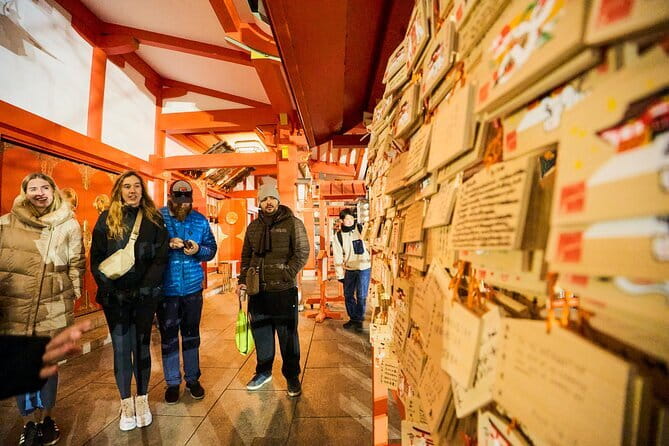 Tokyo: Shinjuku Historical Walking Tour & Secret Backstreets - Meeting at Shinjuku Station: The Logistics That Save Your Night