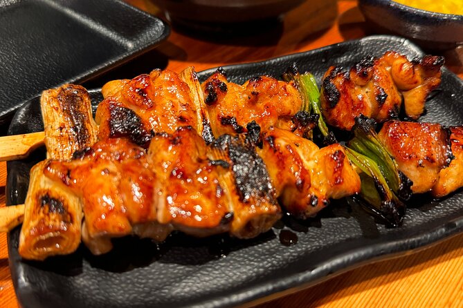 Tokyo: Shinjuku Local Bar Hopping Walking Tour - Stop 2: Kabukicho’s izakaya hit for your main course moment