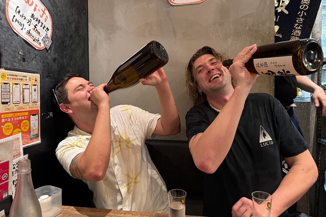 Tokyo: Shinjuku Local Bar Hopping Walking Tour - Why the guide matters more than you think