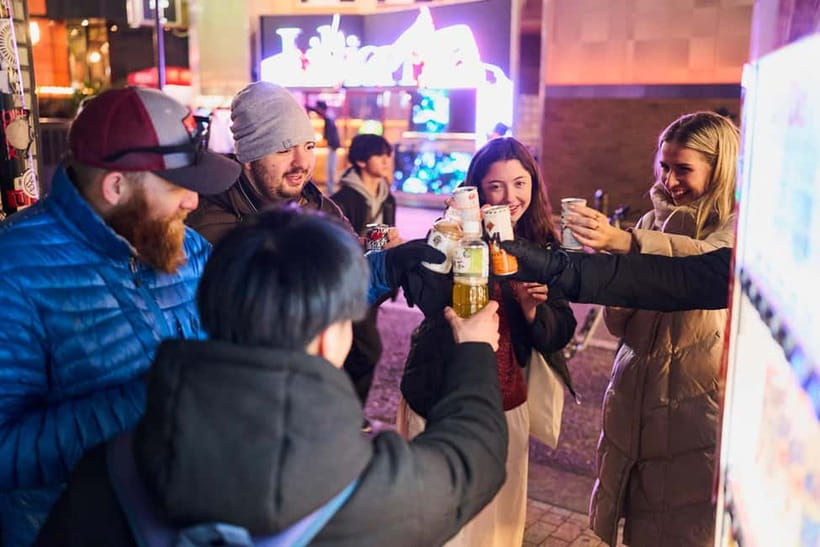 Tokyo: Shinjuku Nightlife & Secret Backstreets Walking Tour - Kabukicho and the story behind the neon