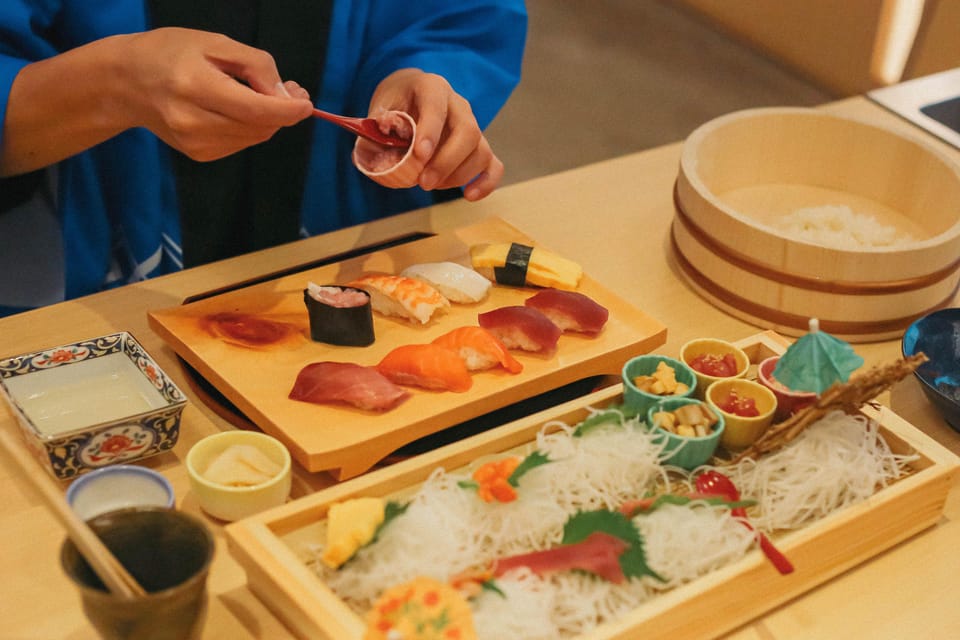 Tokyo: Sushi Making Class in a Happi Coat near a Famous Spot - How the 90 minutes runs without rushing your sushi skills
