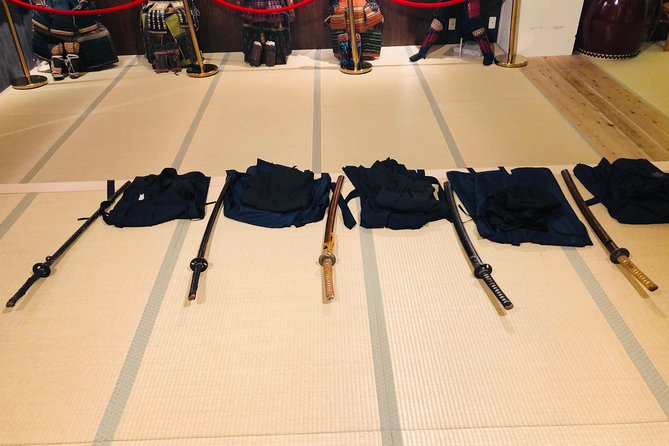 Tokyo Sword Experience - includes Museum Ticket/Ninja Experience - Group size, waiting, and photos: the biggest practical trade-off